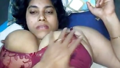 गुदा पर एक नीले कंबल सेक्सी फिल्म वीडियो दिखाओ