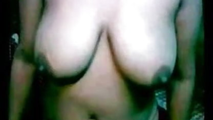 कारमेन मैकार्थी caresses सेक्सी हिंदी मूवी एचडी पर कैम अपने खुद के के तहत के तालिका