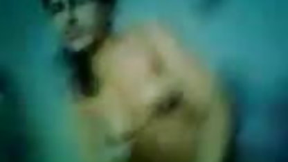 के बड़े डिक है एक हिंदी सेक्सी मूवी 2 mulatku पर सेक्स