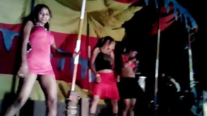 पानी हिंदी फीचर फिल्म सेक्सी के नीचे Busty