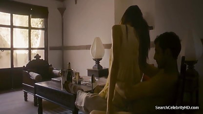 Busty बेब सिरी एक कर्मचारी के साथ हिंदी सेक्सी फिल्म दिखाओ काम पर फिसल गया