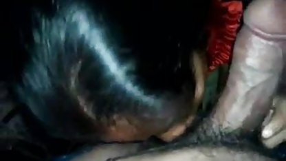 सुनहरे वीडियो में सेक्सी हिंदी फिल्म बालों वाली ब्रिटनी एम्बर masturbates के साथ एक