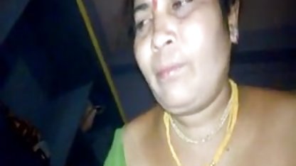 लड़की टक्कर लगी है सेक्सी में हिंदी पिक्चर फिल्म में सभी छेद में दो डिक्स