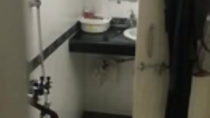 आबनूस चिपक जाती है में हिंदी फुल सेक्सी मूवी एक साबुन बट