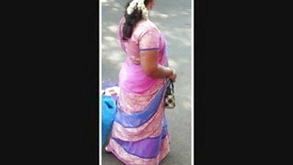 जयकार ब्लू वाली सेक्सी प्रेमिका शुतुरमुर्ग